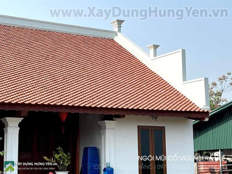 Công trình nhà thờ gia đình 2 tầng tại tp Hưng Yên sử dụng ngói mũi cổ Viglacera HL2