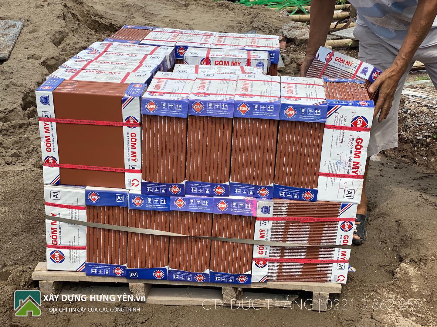 Cung cấp gạch 40x40 cottto Gốm Mỹ tại công trình bưu điện tỉnh Hưng Yên