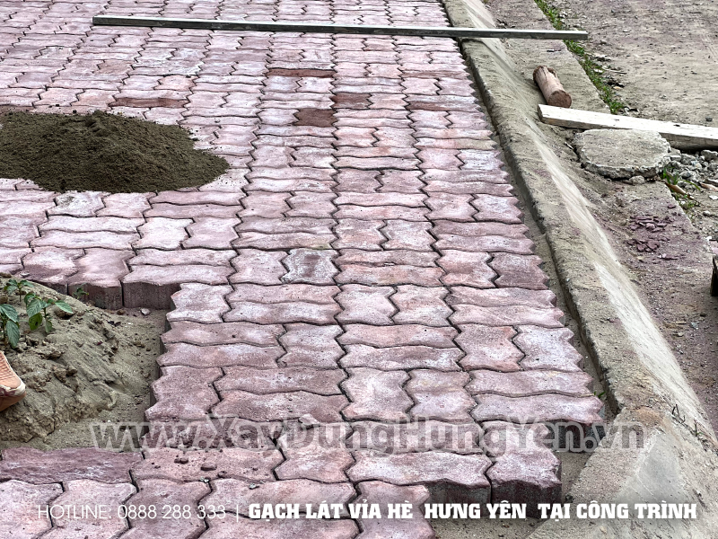 Gạch tự chèn Ziczac sần tại công trình đường liên xã Liên Phương - Hưng Yên
