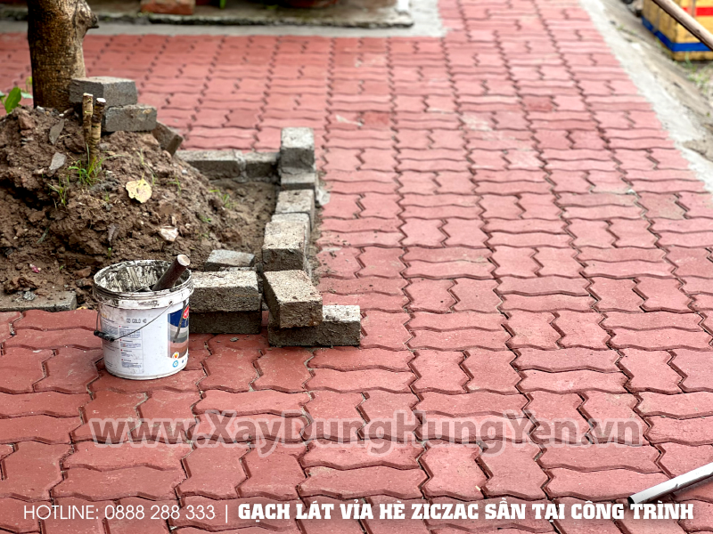 Gạch tự chèn Ziczac sần tại công trình đường  xã Liên Phương - Hưng Yên
