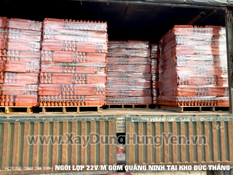 Nhập ngói lợp 22v/m Gốm Quảng Ninh  - không rêu mốc tại kho hàng công ty Đức Thắng