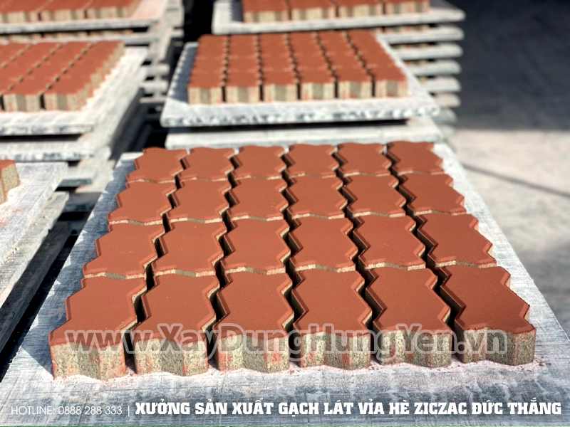 Xưởng sản xuất gạch lát vỉa hè ziczac tự chèn Đức Thắng - Hưng Yên